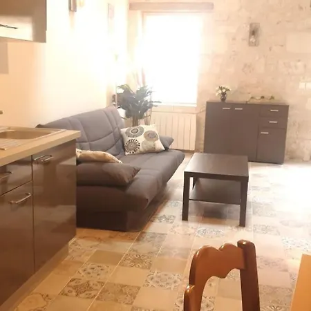 Logement Neuf Et Cosy Proche Centre Ville Chinon Extérieur photo