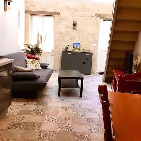 Logement Neuf Et Cosy Proche Centre Ville Chinon Extérieur photo